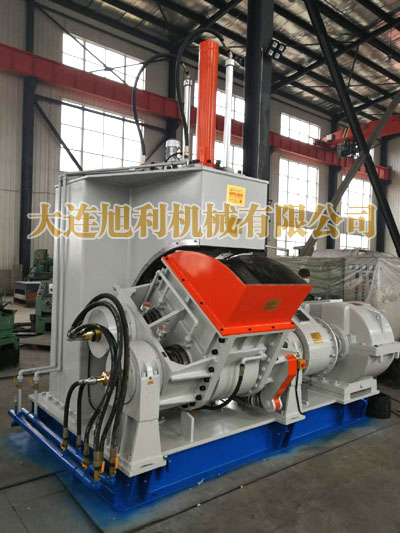 110升液壓密煉機 110升液壓密煉機